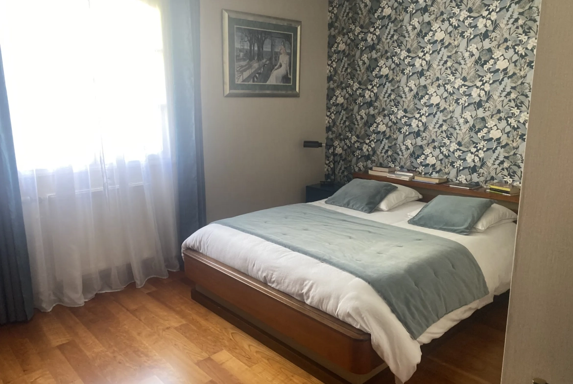Maison 4 chambres à vendre dans le centre du Mans avec cour et cave 