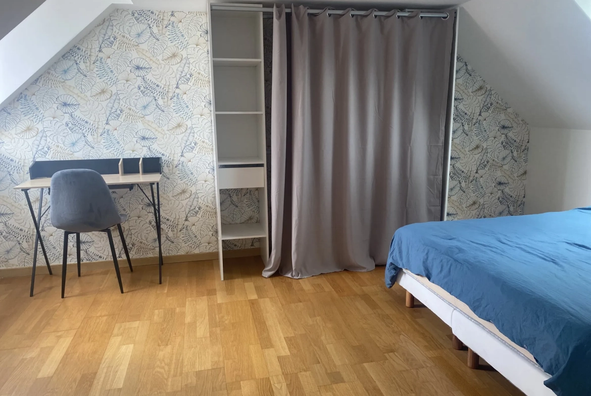 Maison 4 chambres à vendre dans le centre du Mans avec cour et cave 