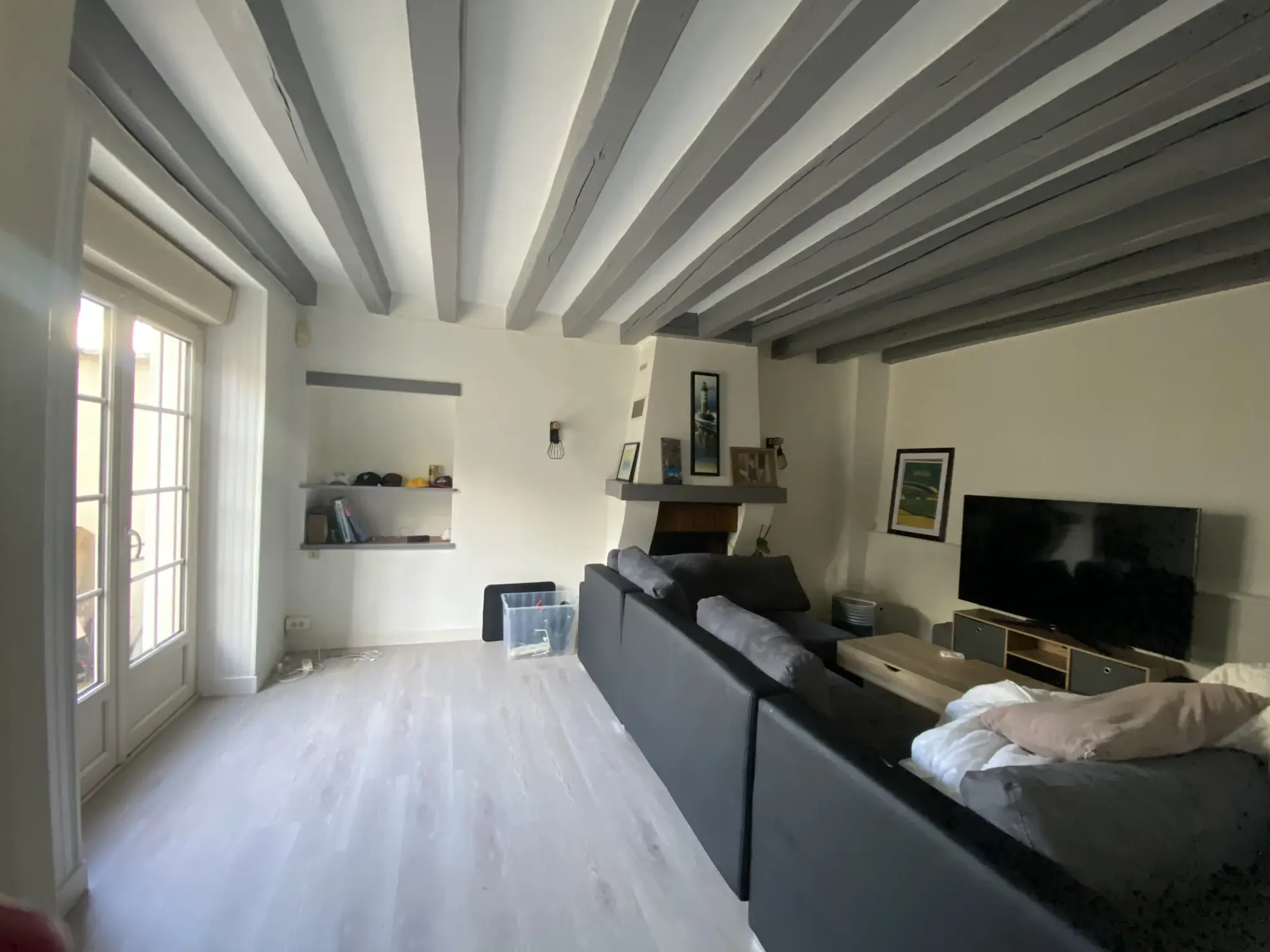 Maison 4 chambres à vendre dans le centre du Mans avec cour et cave 