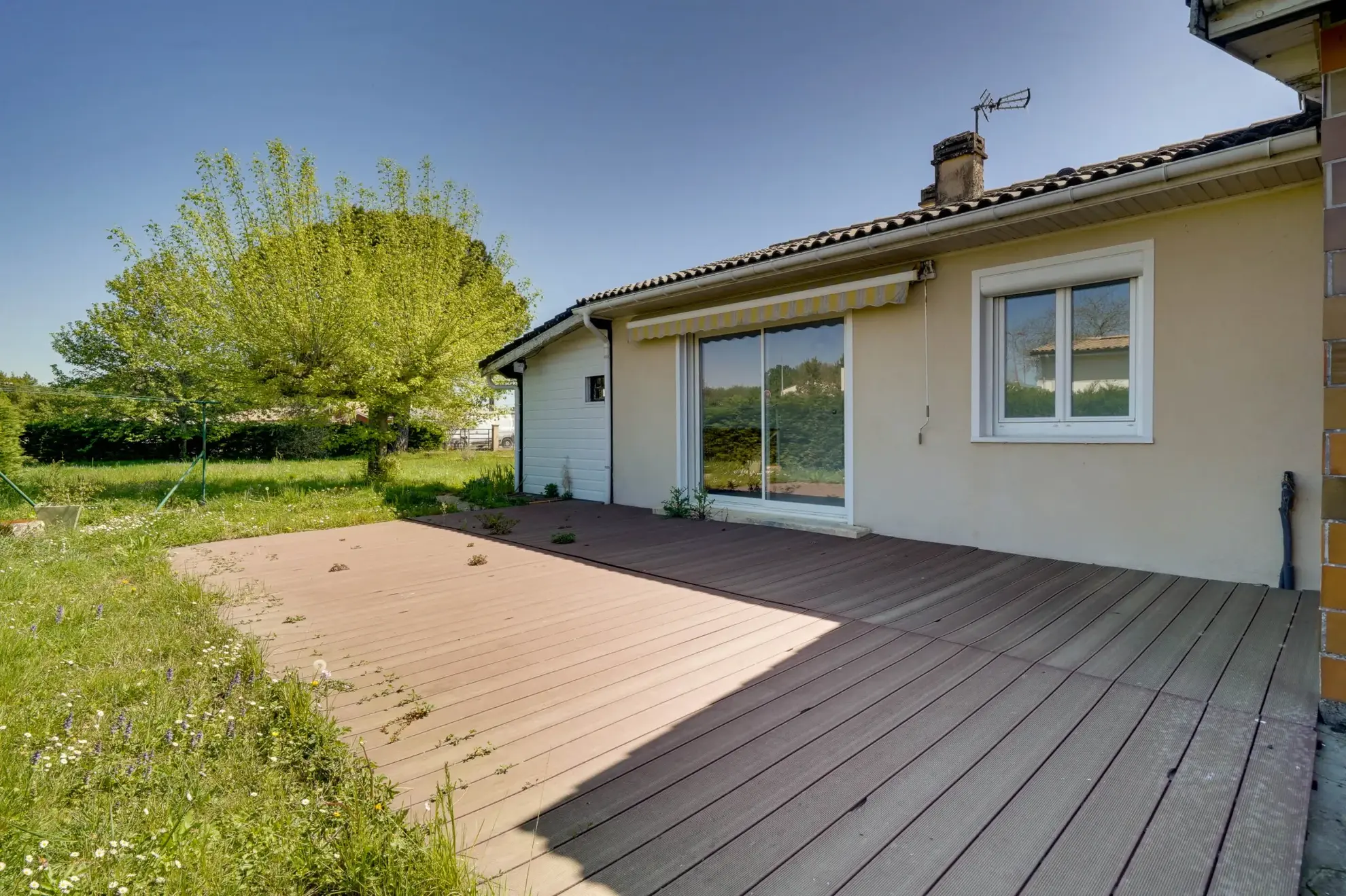 Maison 4 pièces de 90m² avec atelier et jardin à Gauriaguet 