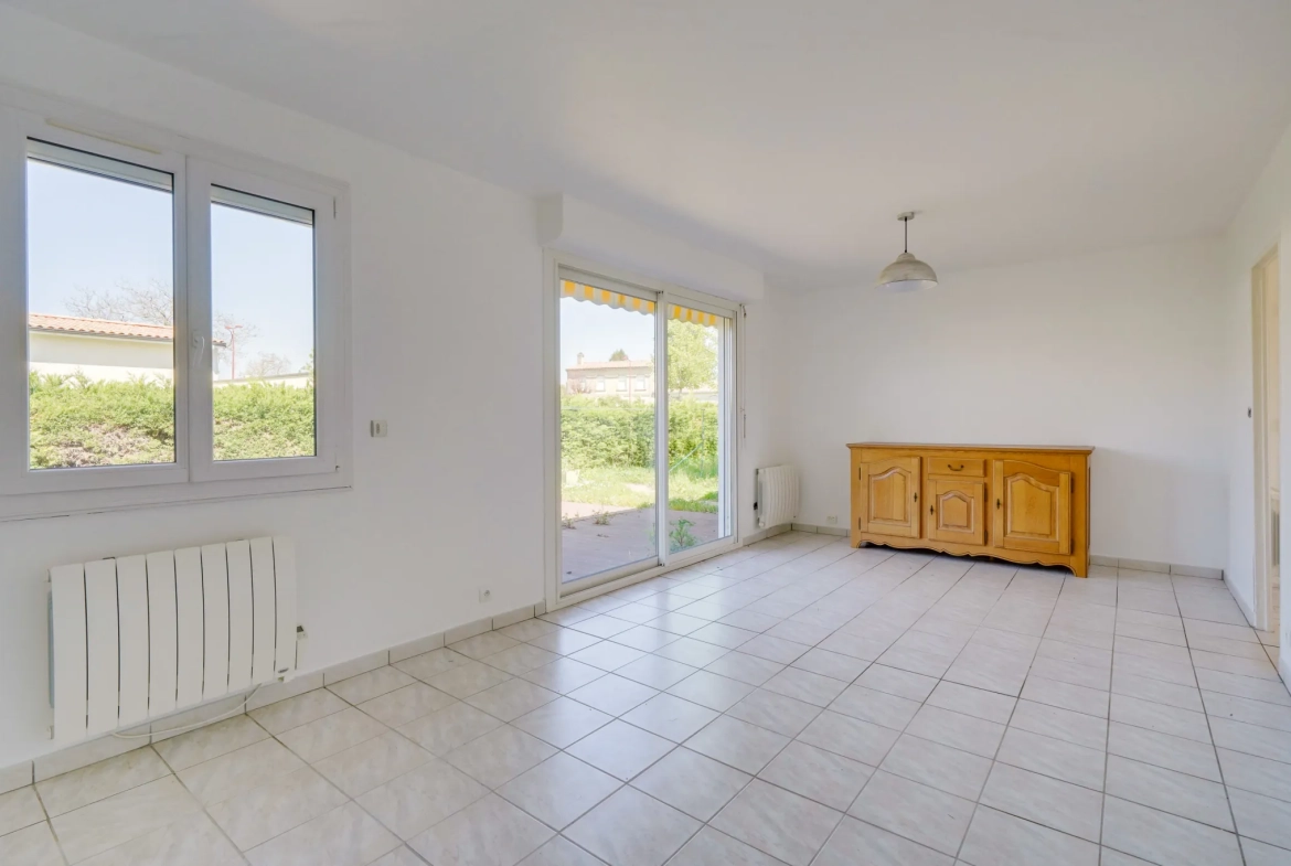 Maison 4 pièces de 90m² avec atelier et jardin à Gauriaguet 