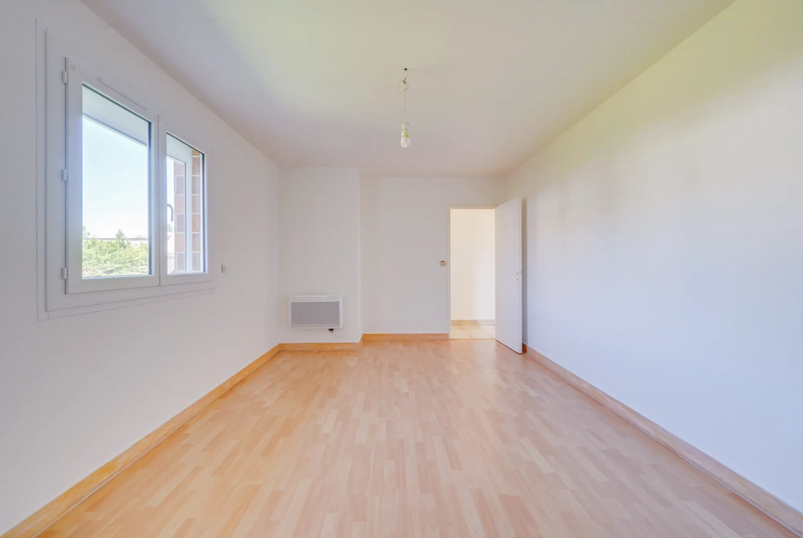 Maison 4 pièces de 90m² avec atelier et jardin à Gauriaguet 