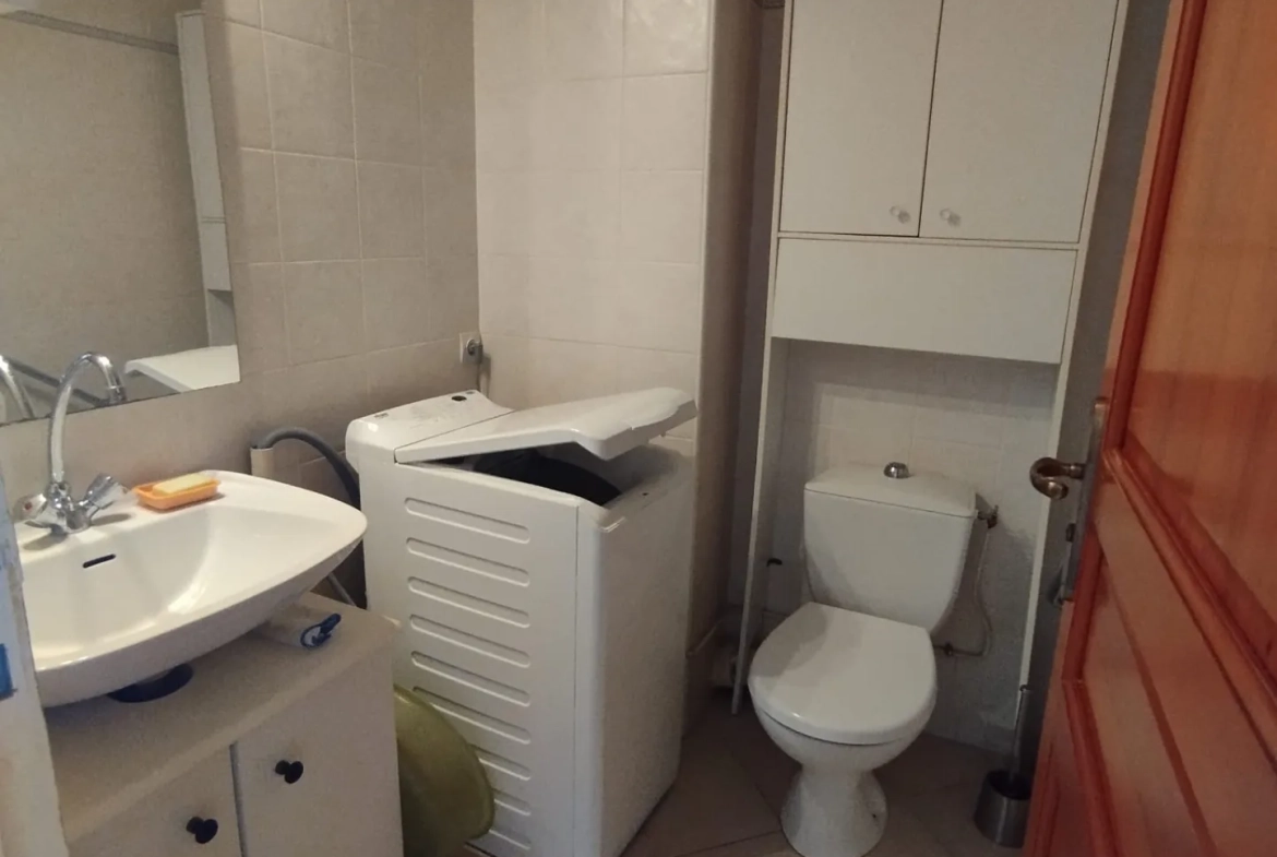 Appartement T4 de 82 m² avec balcon, parking et garage au centre de Castelnau-le-Lez 
