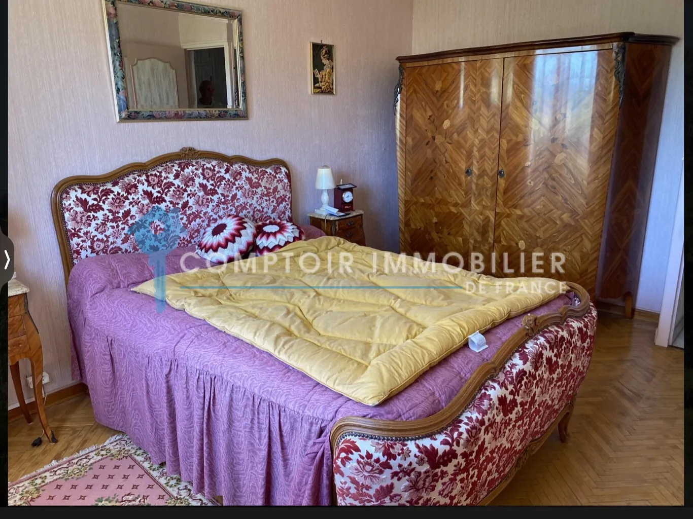 Maison à vendre de 1200 m2 avec potentiel à Bagnols-sur-Cèze 