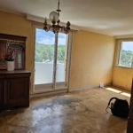 Appartement T3 à vendre à Poissy pour 35 000 € – Superficie 66 m²