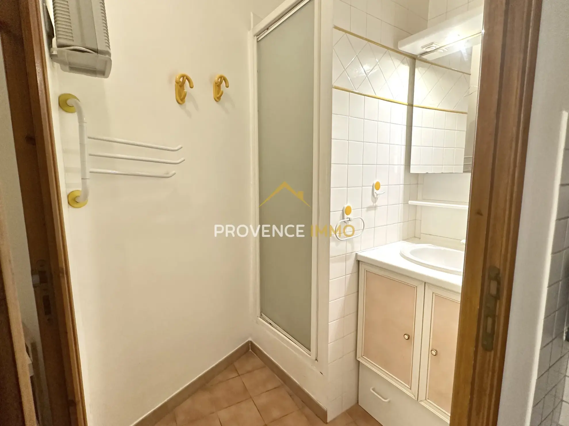 Appartement T2 à Vendre au Cœur d'Aix-en-Provence avec Terrasse 
