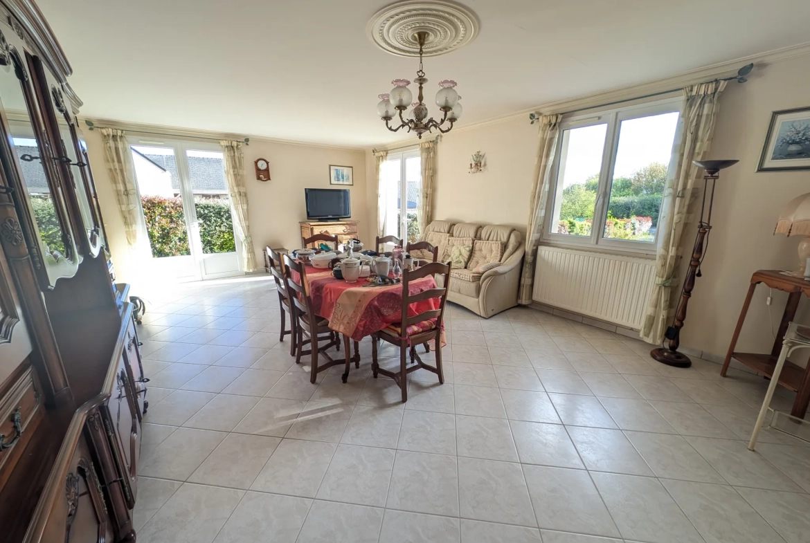 Maison familiale avec jardin, dépendance et potentiel à Erbray (44110) 