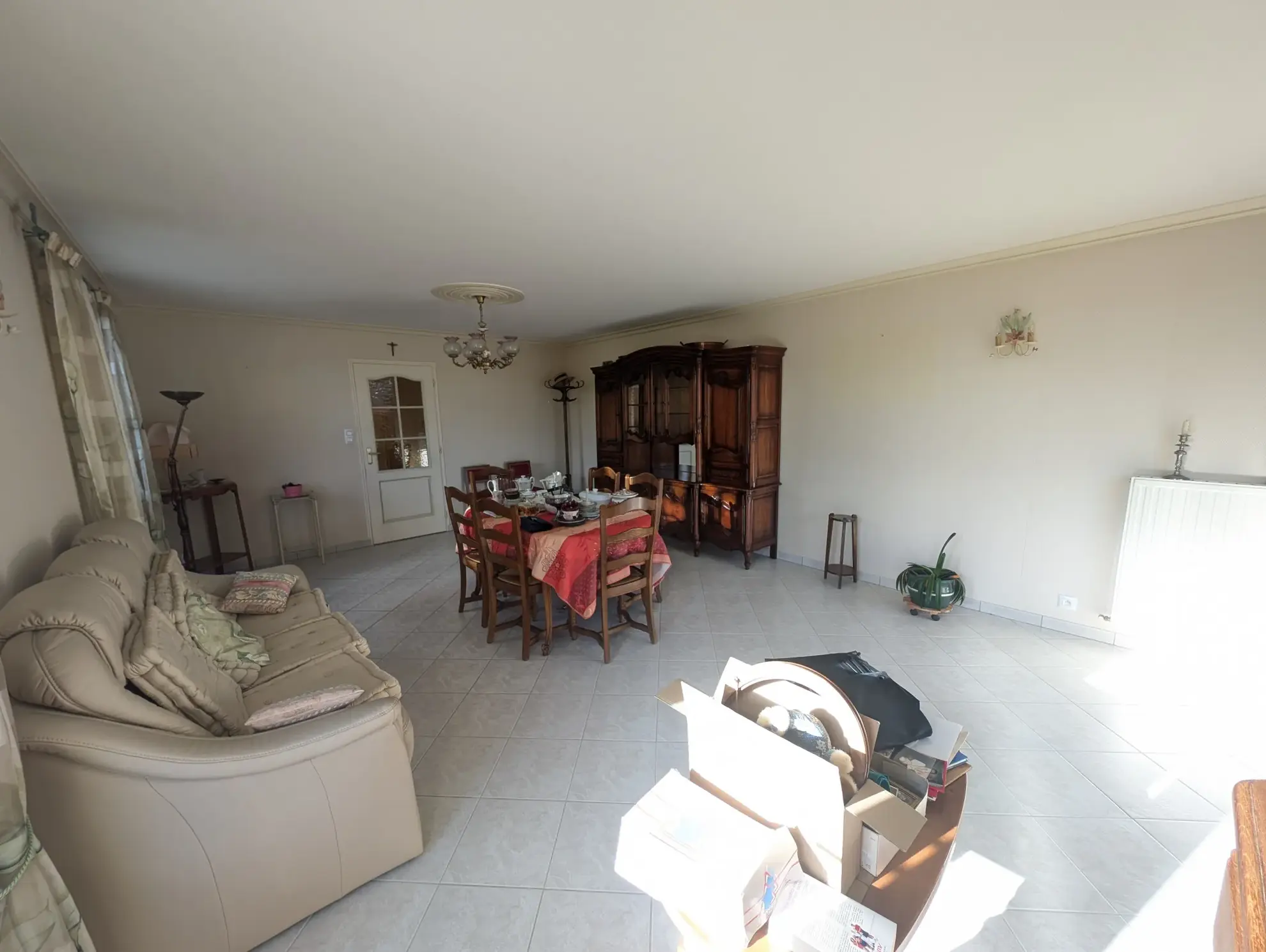 Maison familiale avec jardin, dépendance et potentiel à Erbray (44110) 