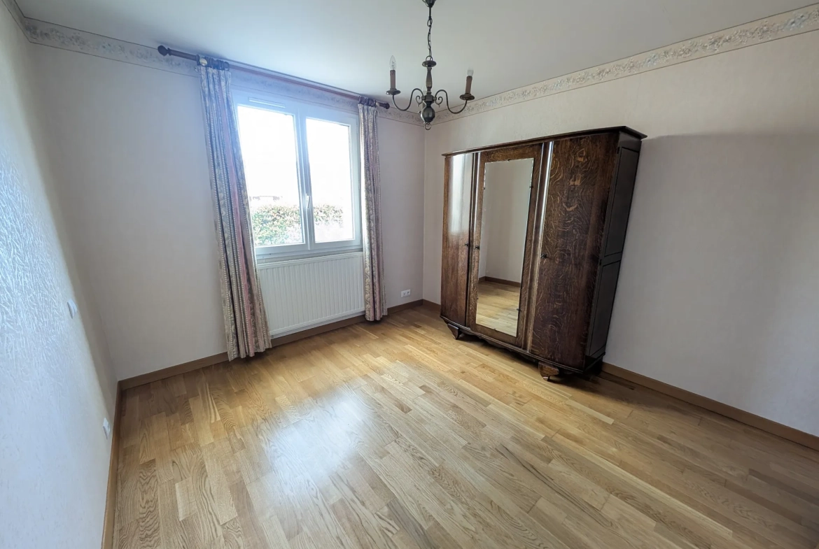 Maison familiale avec jardin, dépendance et potentiel à Erbray (44110) 