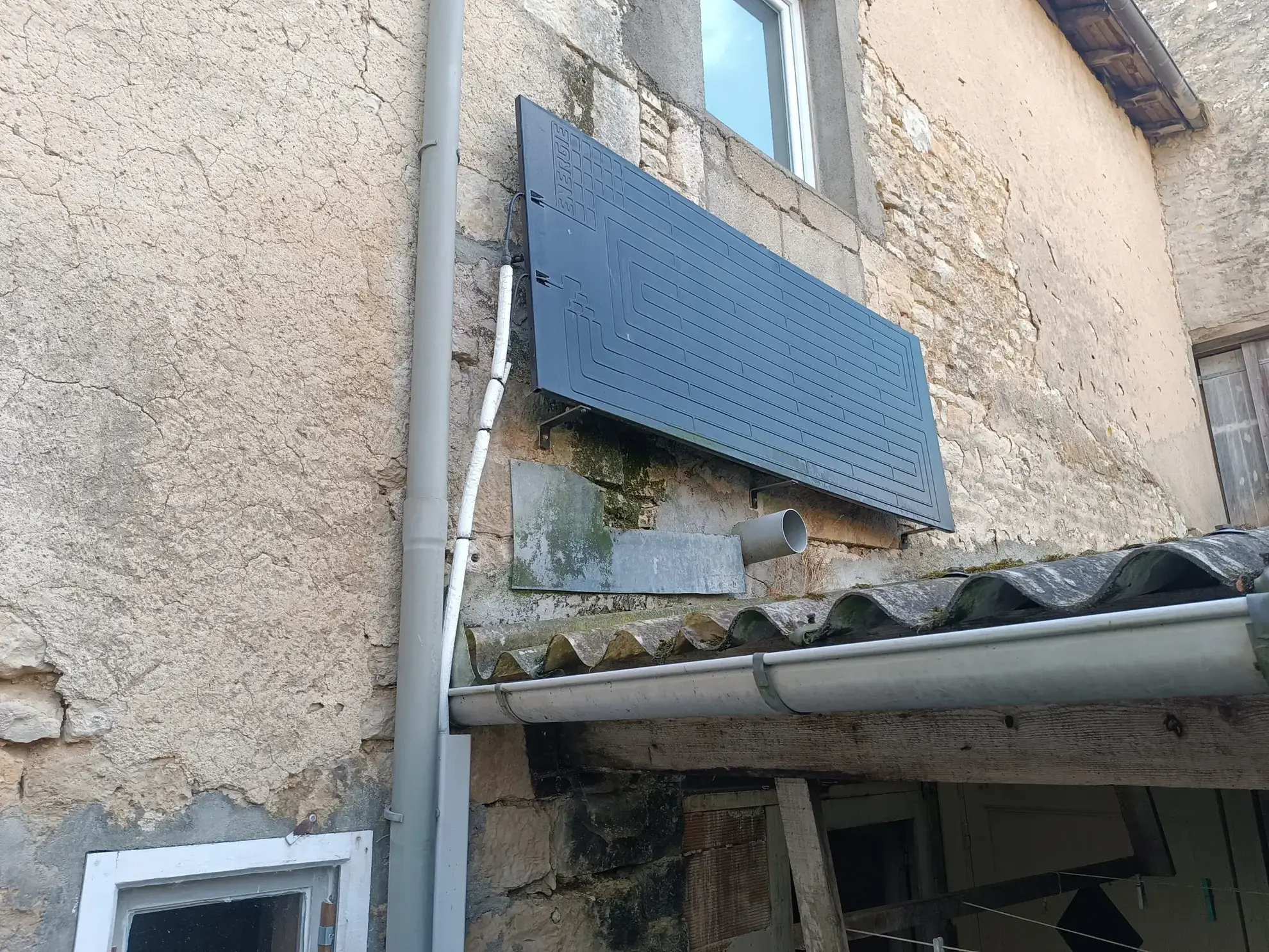 Maison de ville à Chef-Boutonne avec garage, 4 chambres et chauffage pompe à chaleur 