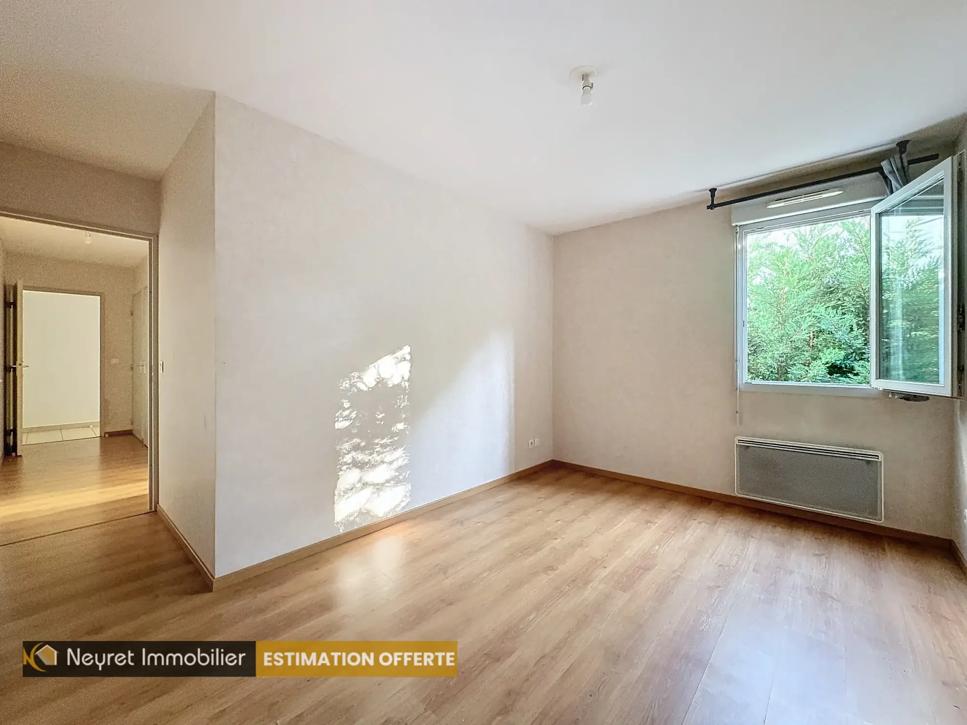 Appartement T3 de 50 m² avec balcon et garage à Lyon 