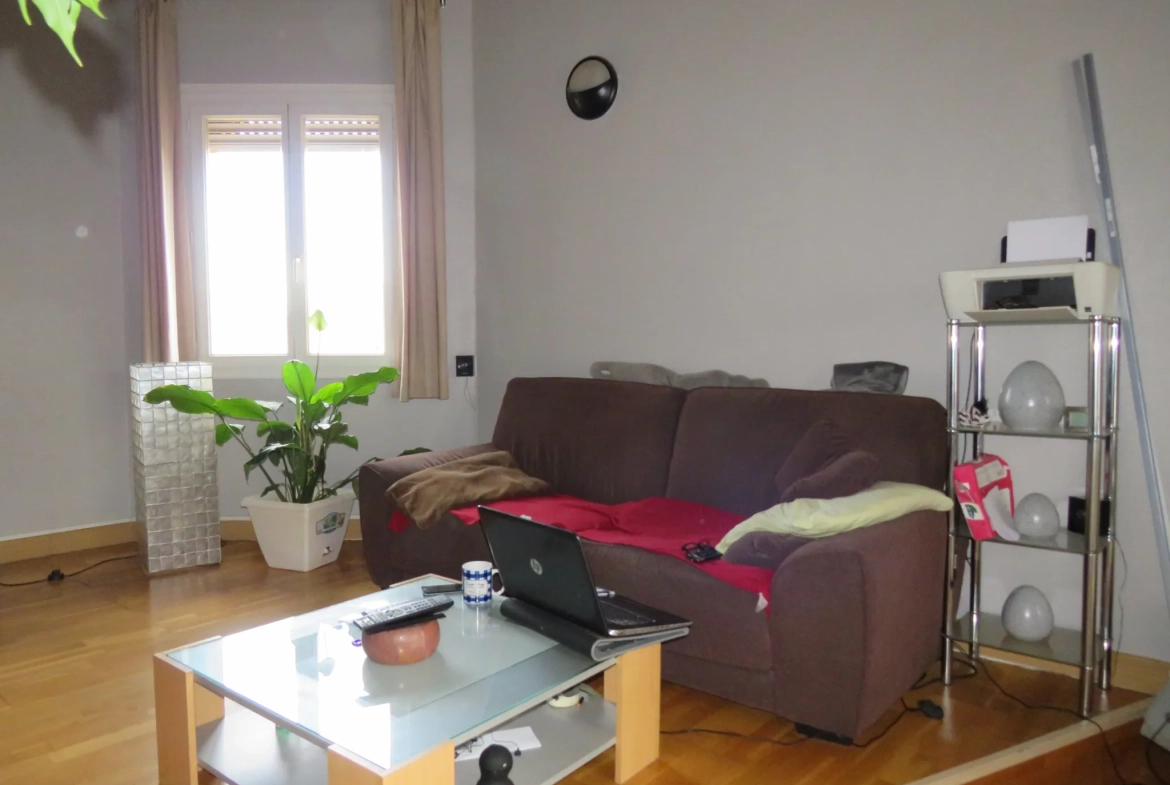 Spacieux appartement duplex de 77 m² à Perpignan avec terrasse et garage 