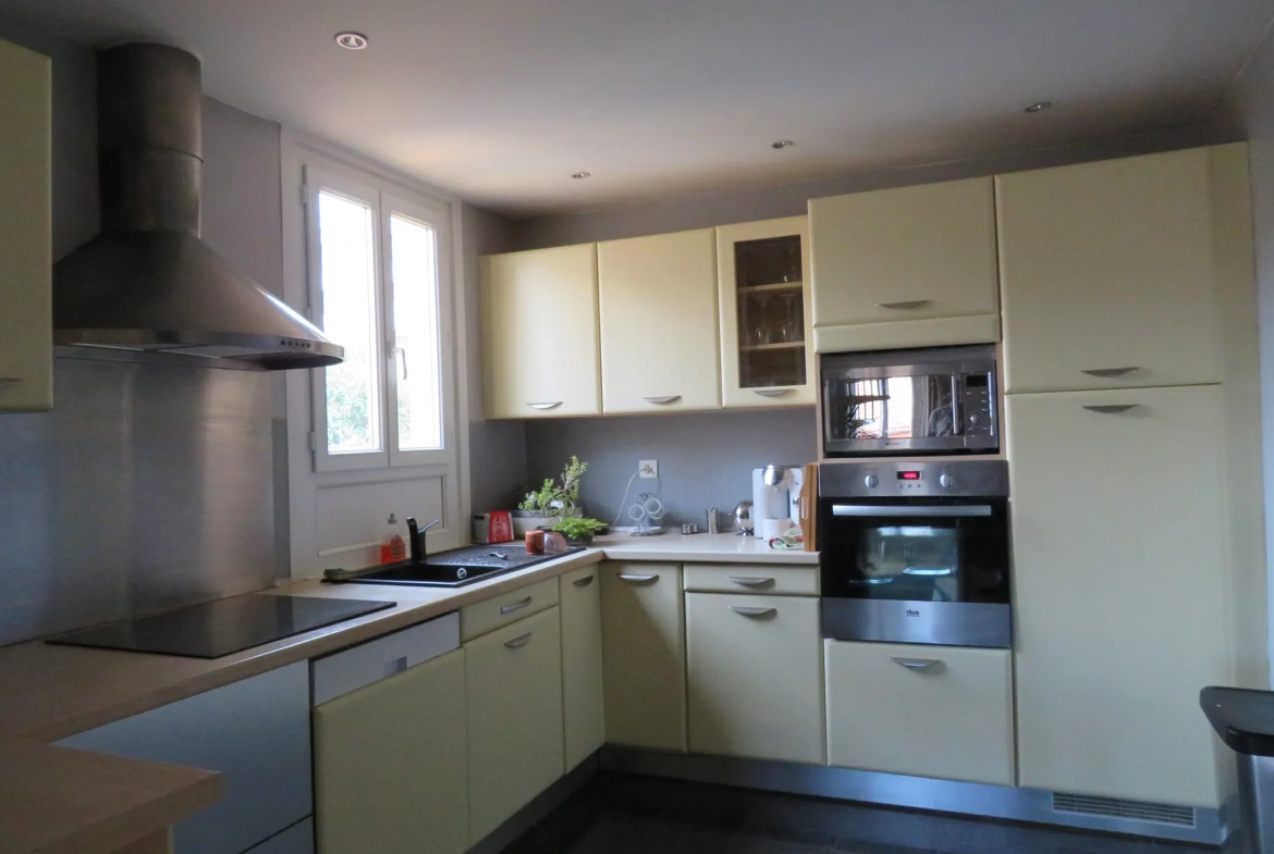 Spacieux appartement duplex de 77 m² à Perpignan avec terrasse et garage 