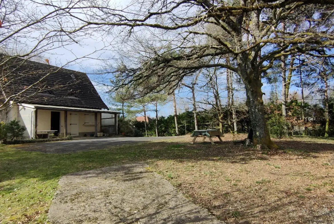 Belle maison de campagne de 105 m² avec terrain boisé près de Tulle 