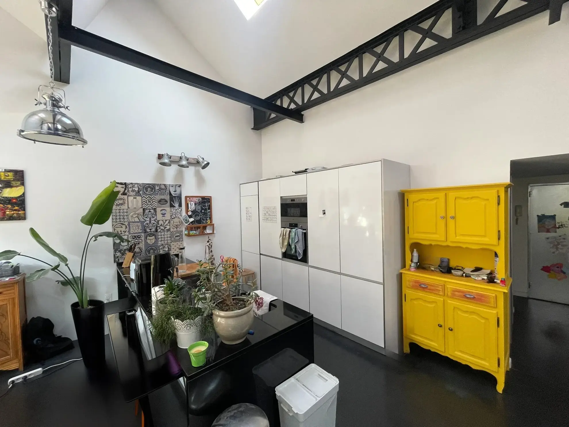 Superbe loft de 130 m² avec terrasse et parking à Tourcoing 
