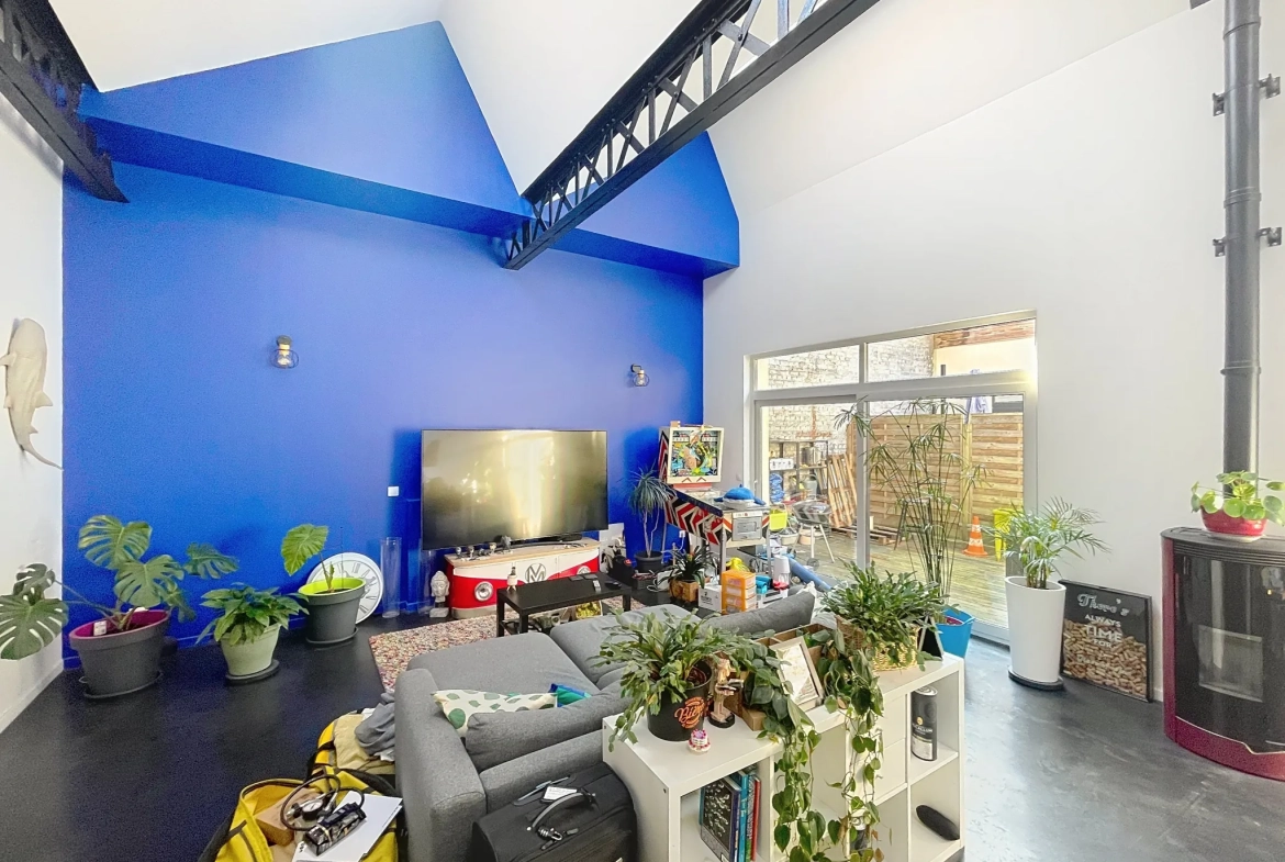 Superbe loft de 130 m² avec terrasse et parking à Tourcoing 