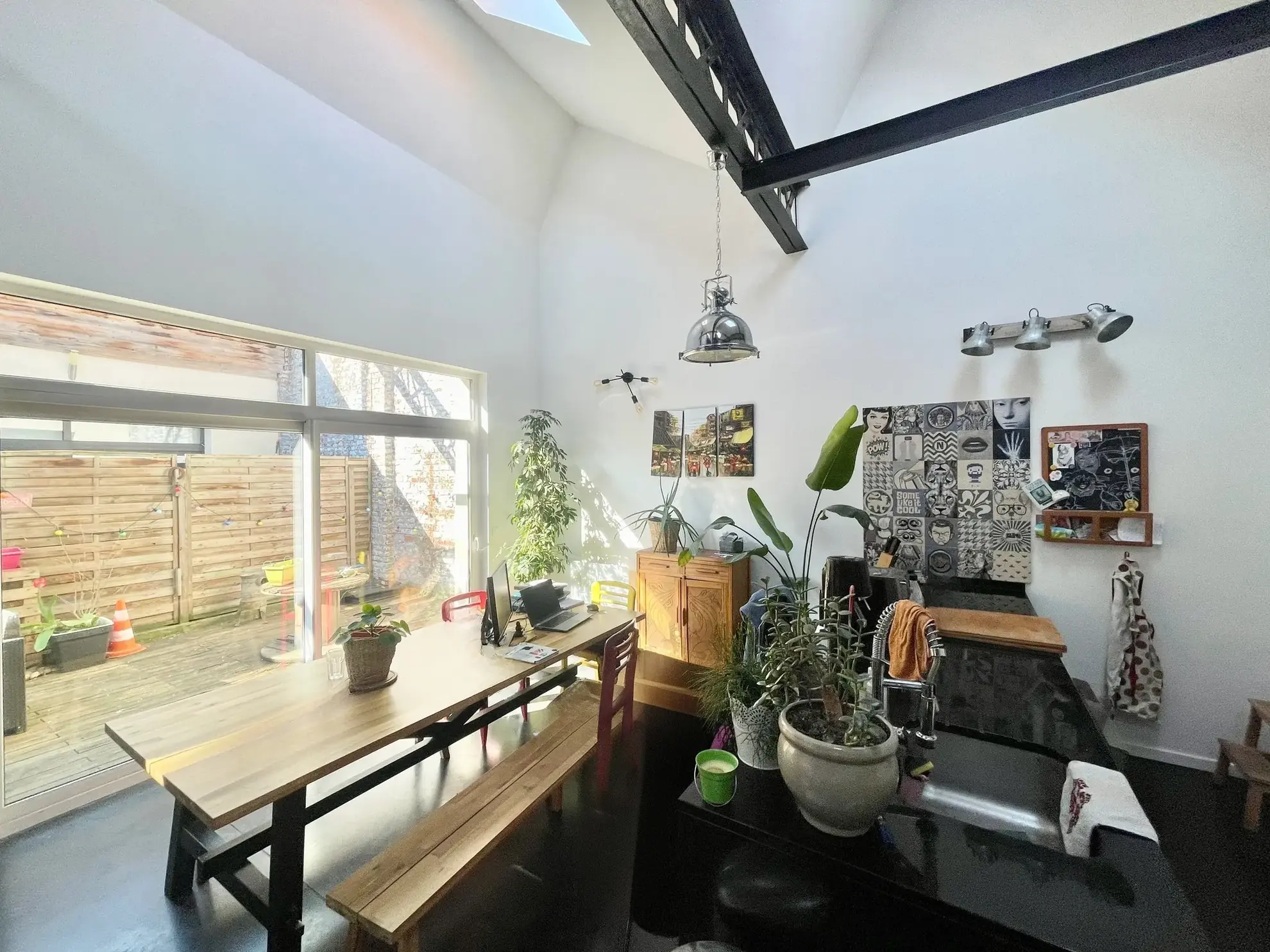 Superbe loft de 130 m² avec terrasse et parking à Tourcoing 