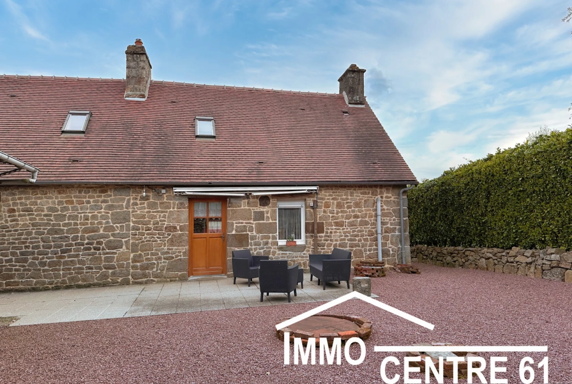 Belle maison en pierre avec dépendances sur 4178m² proche La Ferté Macé et Flers 