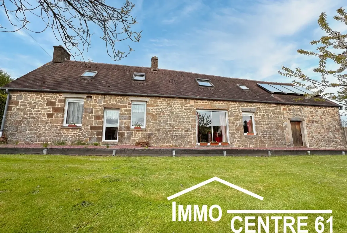 Belle maison en pierre avec dépendances sur 4178m² proche La Ferté Macé et Flers 