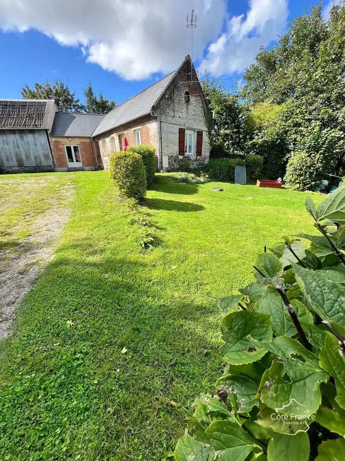 Fermette à vendre à Iron (02510) - Charmante maison de 95 m² avec terrain dans les Ardennes 