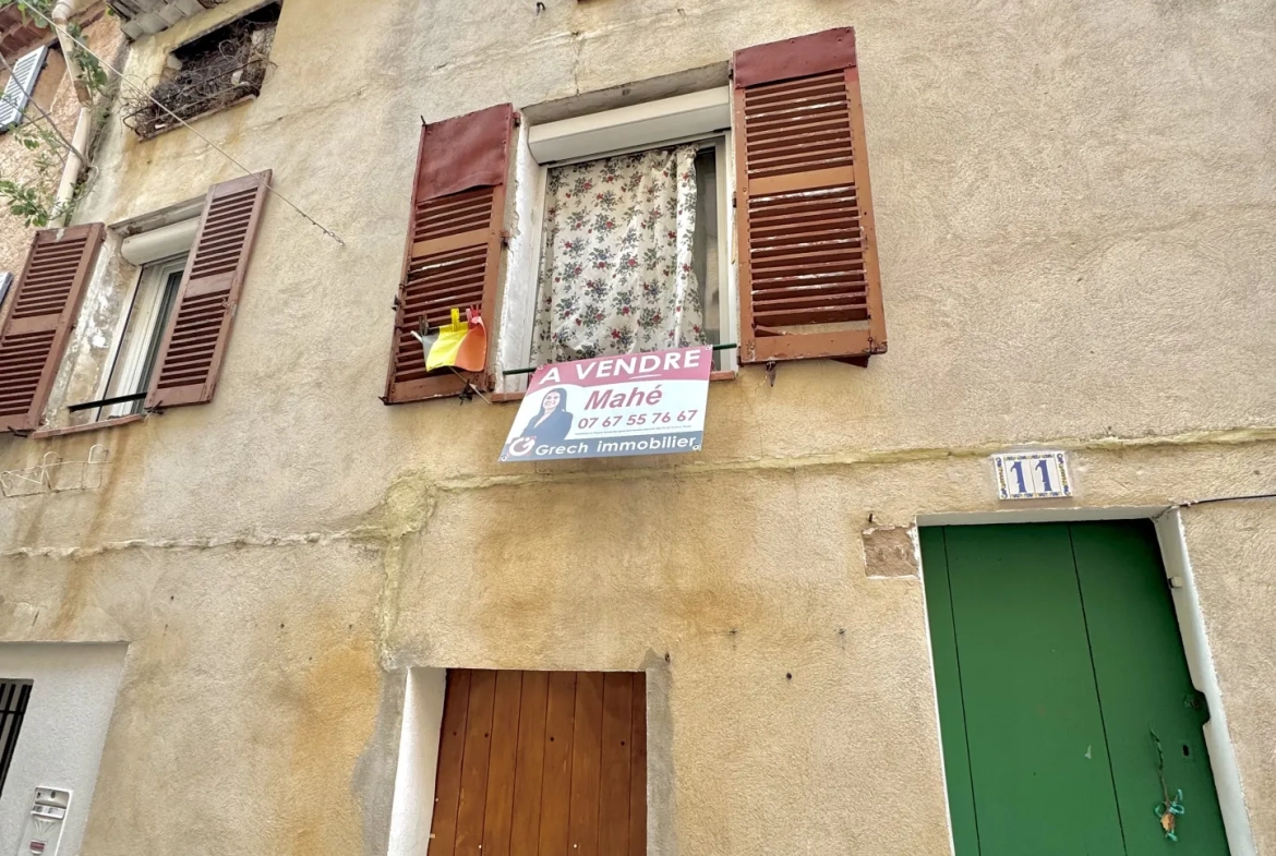 Maison de village de 185 m² à Pignans avec fort potentiel en centre-ville 