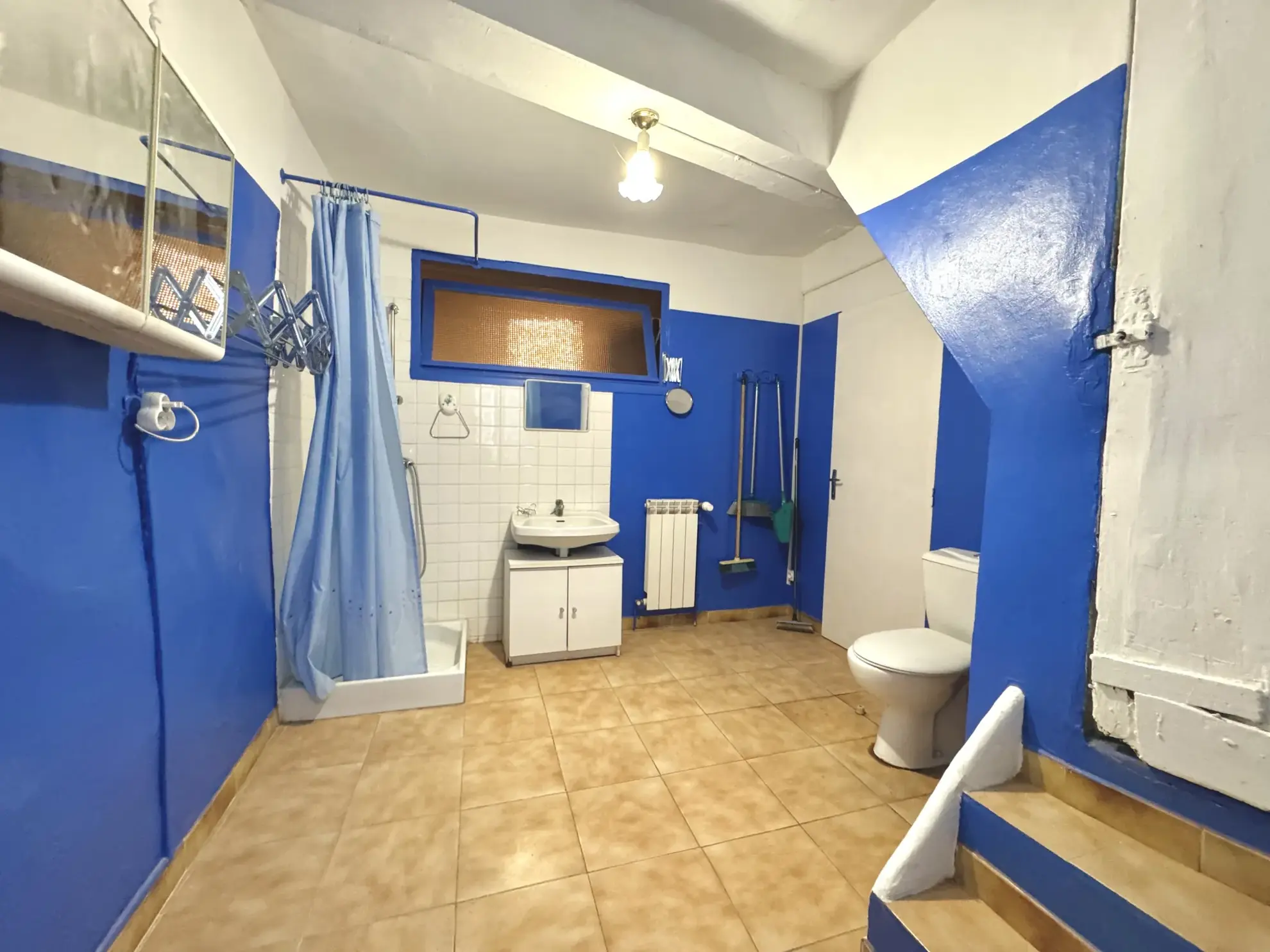 Maison de village de 185 m² à Pignans avec fort potentiel en centre-ville 
