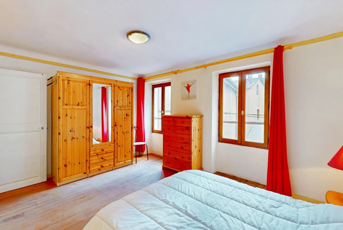 Spacieuse maison de village de 140 m² à Valdeblore avec potentiel de division 