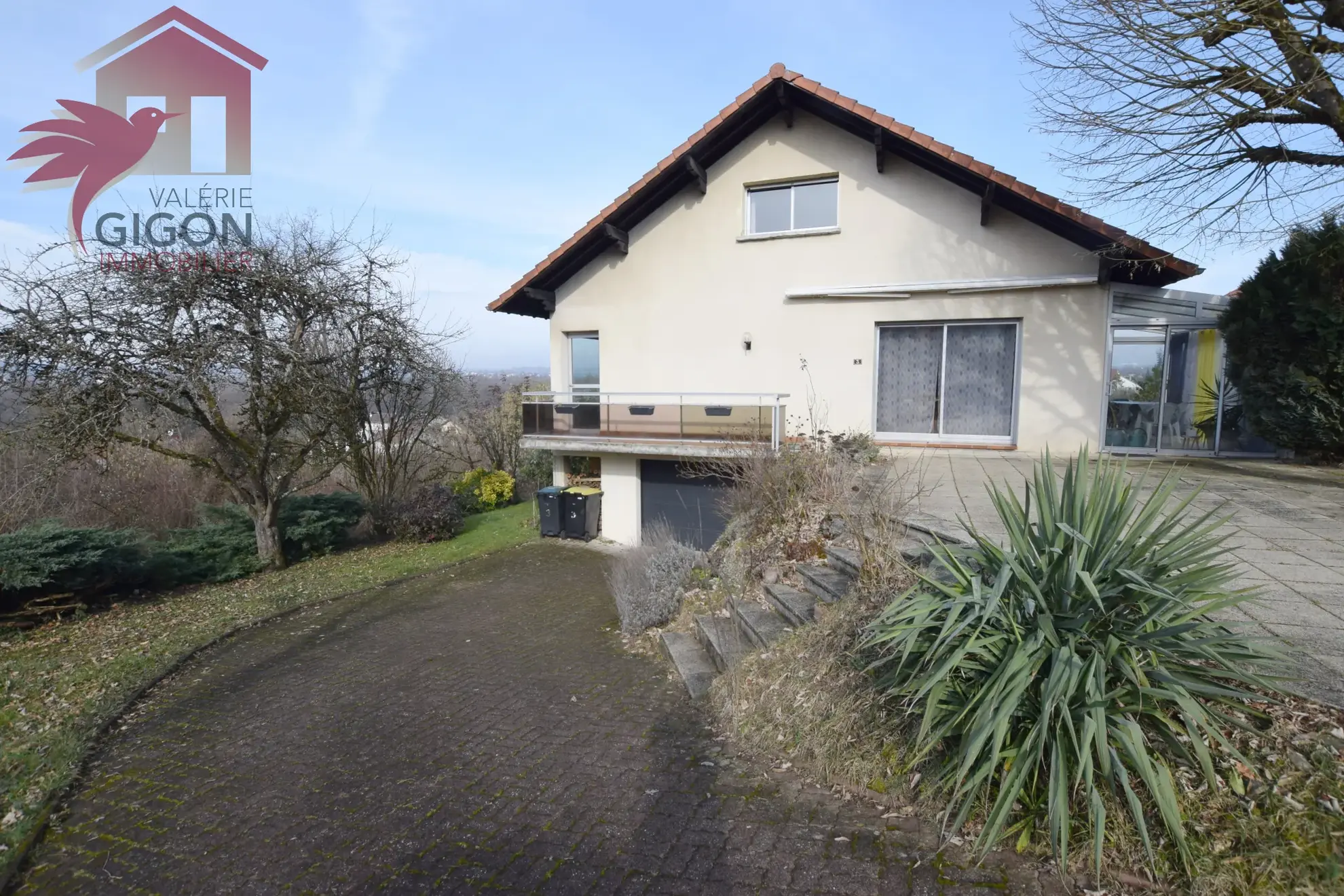 Charmante maison familiale avec veranda, jardin, 5 chambres à Dambenois 