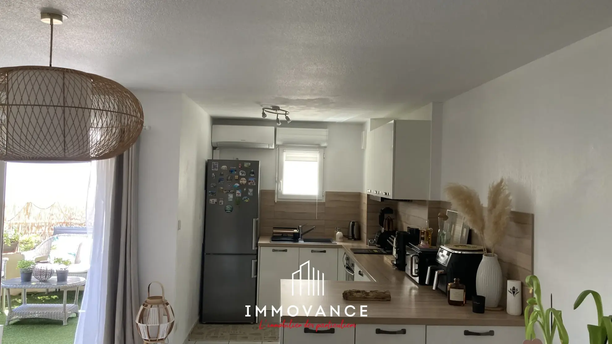 À vendre appartement T3 avec terrasse en vente à Agde, proche mer et commodités 