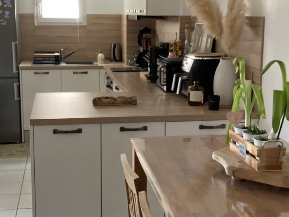 À vendre appartement T3 avec terrasse en vente à Agde, proche mer et commodités 