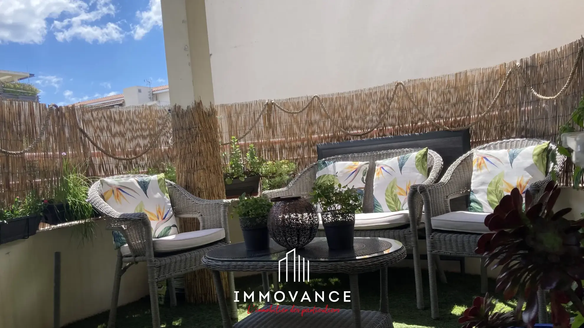 À vendre appartement T3 avec terrasse en vente à Agde, proche mer et commodités 