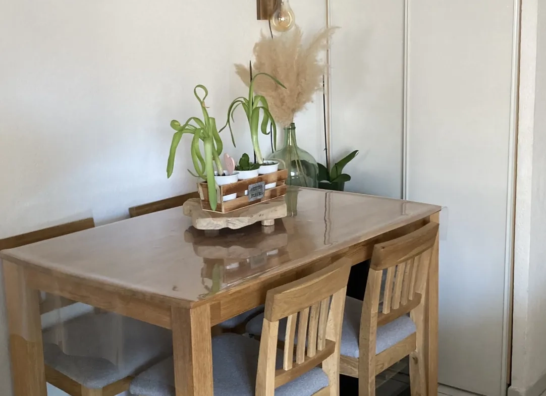 À vendre appartement T3 avec terrasse en vente à Agde, proche mer et commodités 