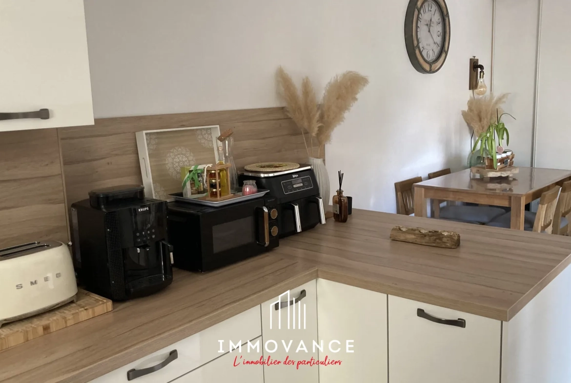 À vendre appartement T3 avec terrasse en vente à Agde, proche mer et commodités 