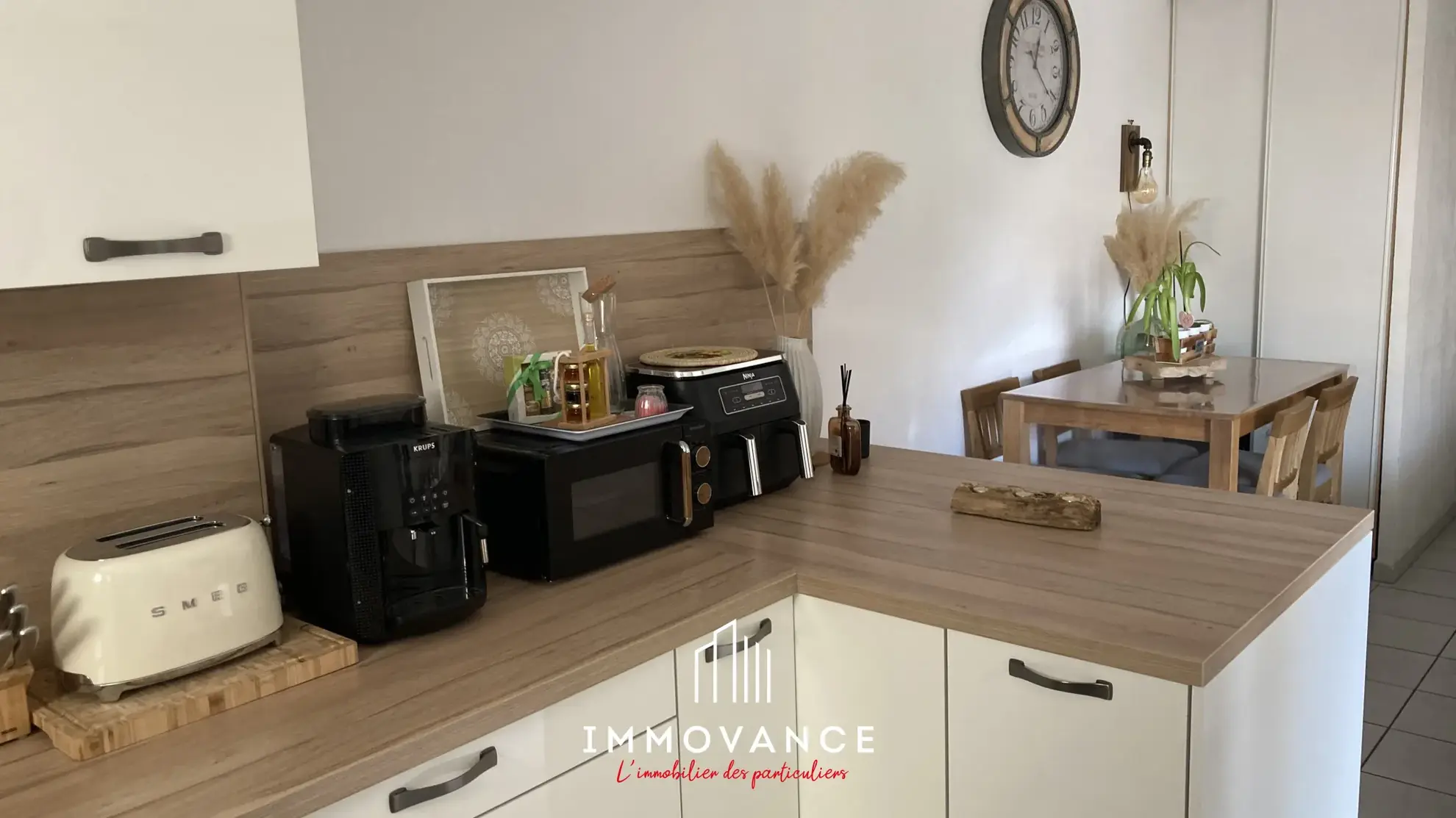 À vendre appartement T3 avec terrasse en vente à Agde, proche mer et commodités 