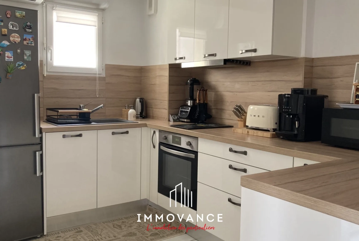 À vendre appartement T3 avec terrasse en vente à Agde, proche mer et commodités 