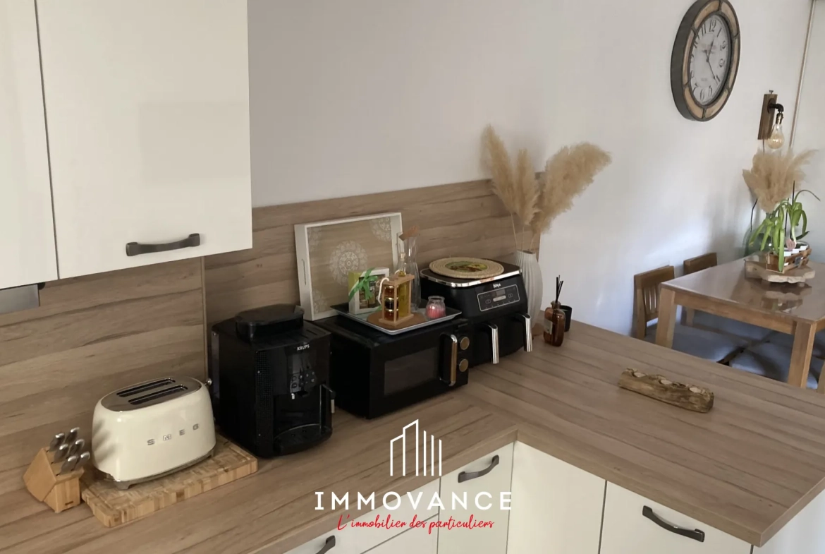 À vendre appartement T3 avec terrasse en vente à Agde, proche mer et commodités 