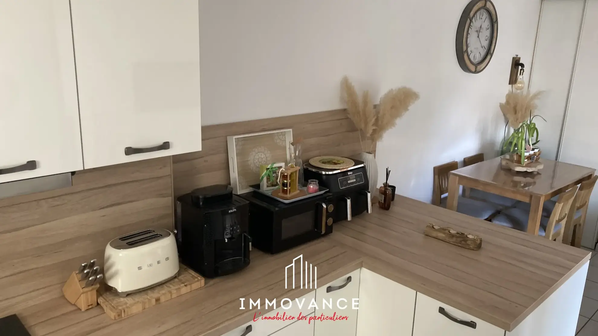 À vendre appartement T3 avec terrasse en vente à Agde, proche mer et commodités 