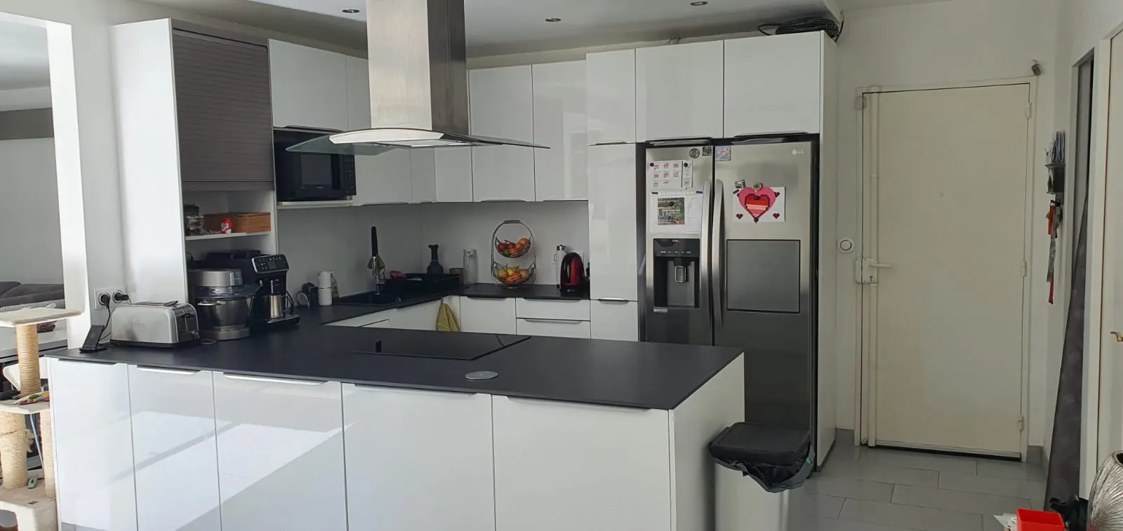Appartement F5 avec terrasse et parking à Villepinte 