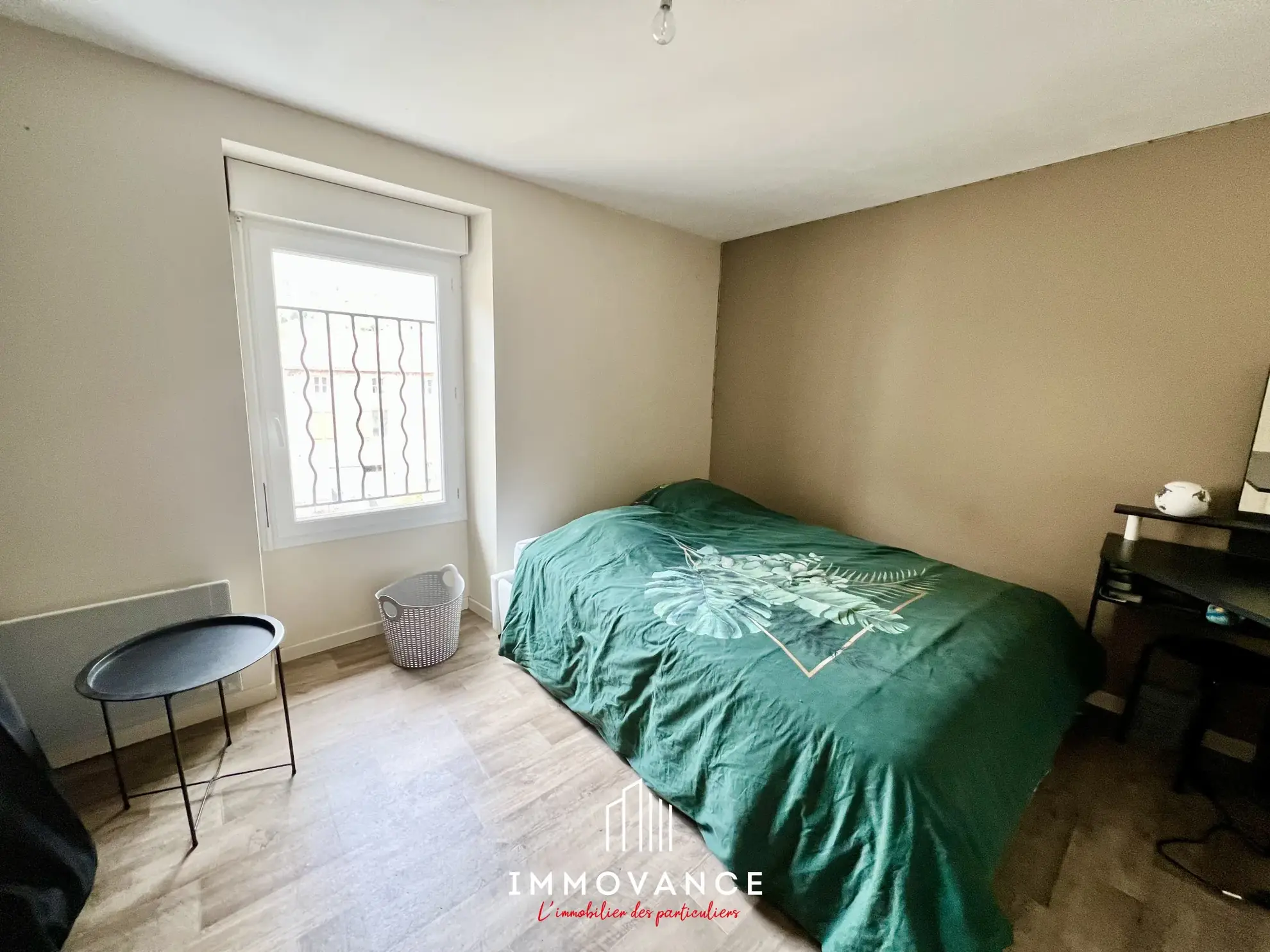 Maison de ville rénovée de 112 m² avec terrasse et garage à Saint-Affrique 