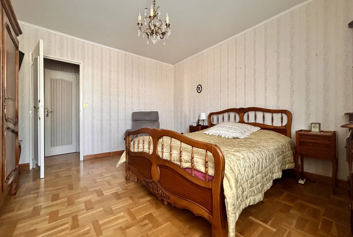 Maison 105 m² à Clermont-Ferrand Les Vergnes avec jardin et garage 