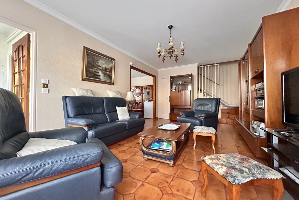 Maison 105 m² à Clermont-Ferrand Les Vergnes avec jardin et garage 