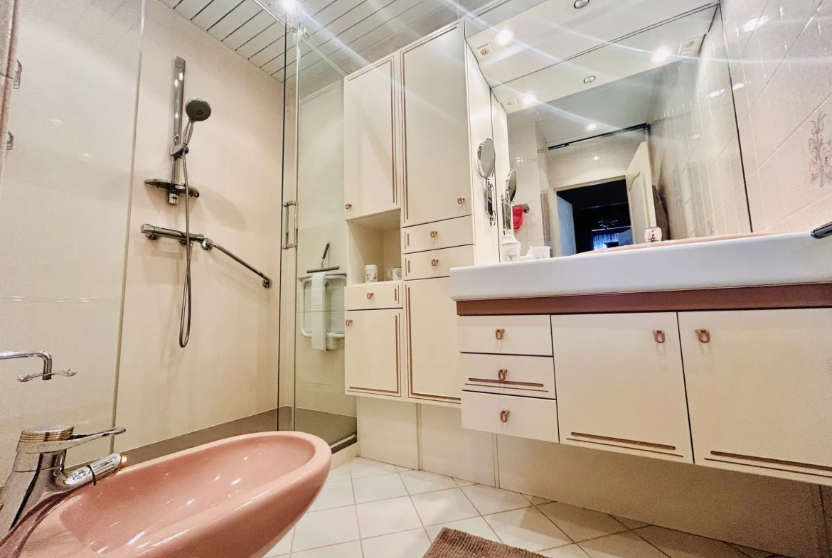Maison 105 m² à Clermont-Ferrand Les Vergnes avec jardin et garage 