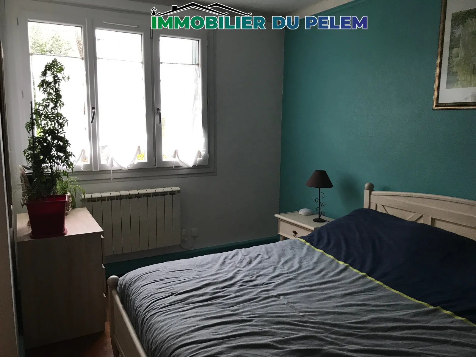 Maison de ville à vendre à Saint-Nicolas-du-Pélem, 65m² avec 2 chambres, charme et potentiel 