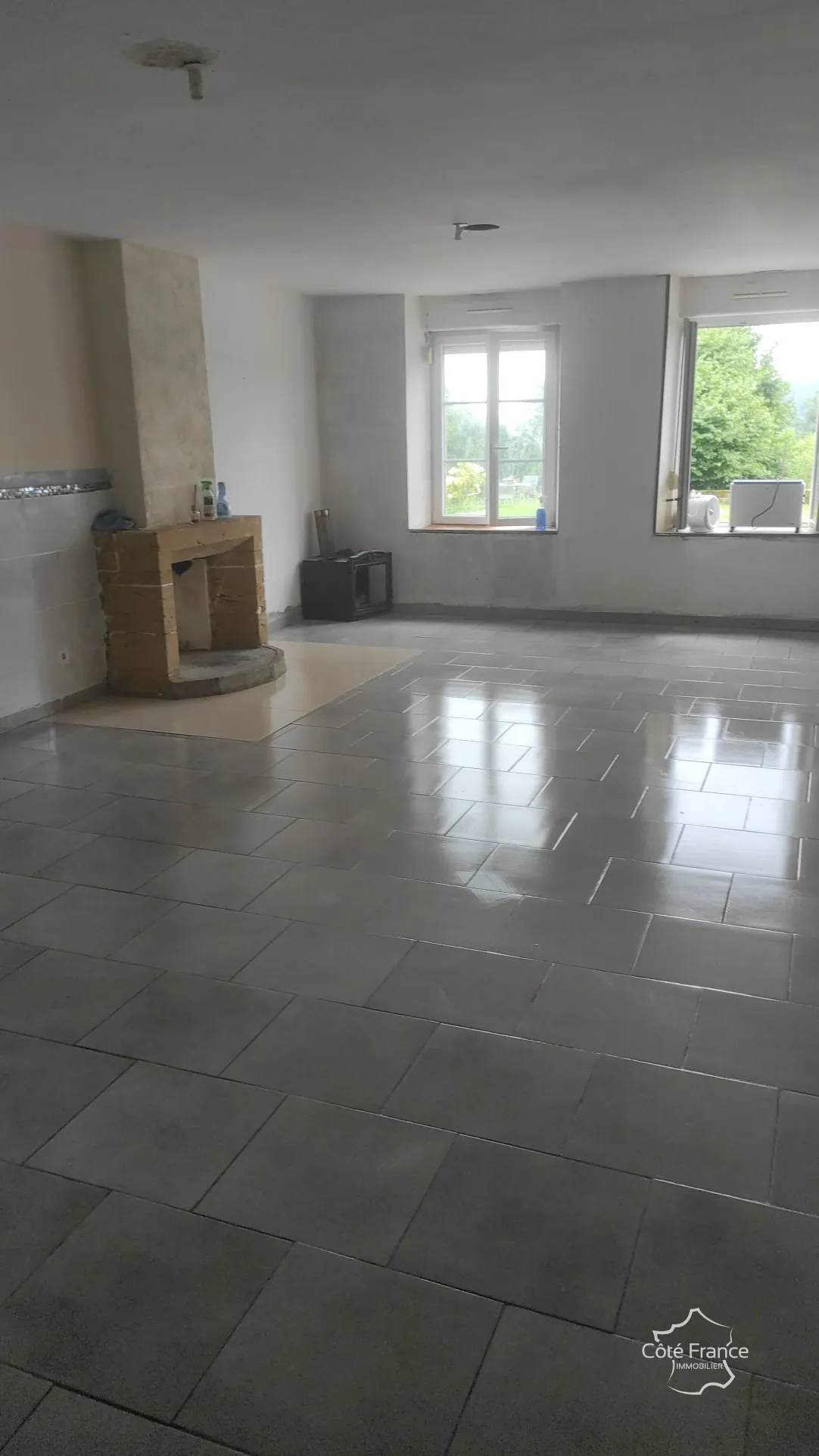 Maison ancienne à vendre dans les Ardennes avec potentiel de rénovation 