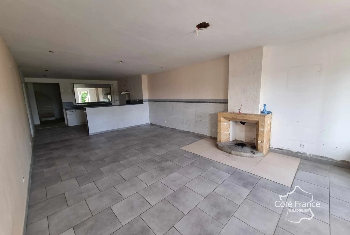 Maison ancienne à vendre dans les Ardennes avec potentiel de rénovation 