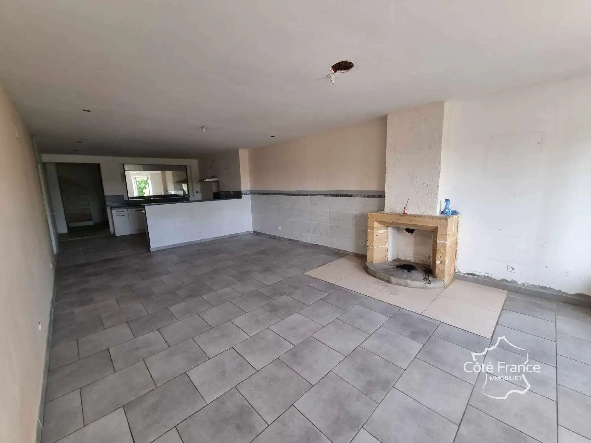 Maison ancienne à vendre dans les Ardennes avec potentiel de rénovation 