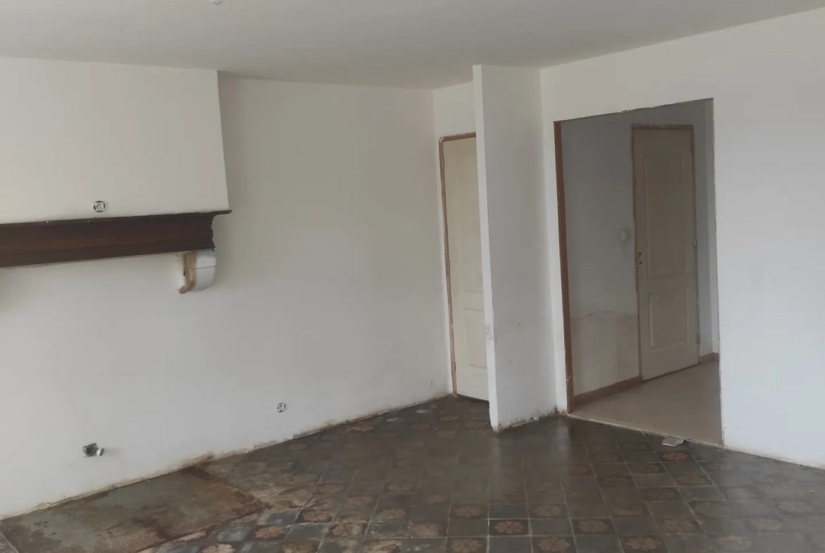 Maison ancienne à vendre dans les Ardennes avec potentiel de rénovation 