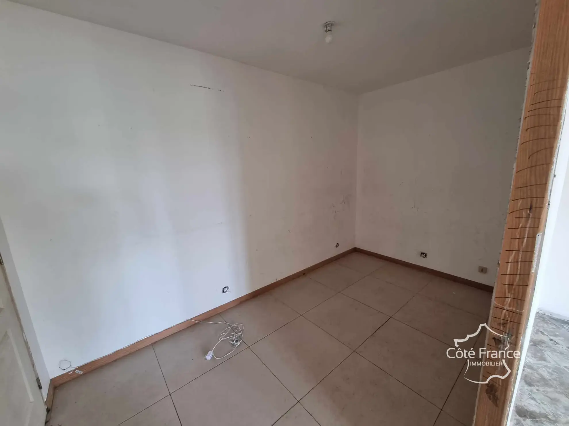 Maison ancienne à vendre dans les Ardennes avec potentiel de rénovation 