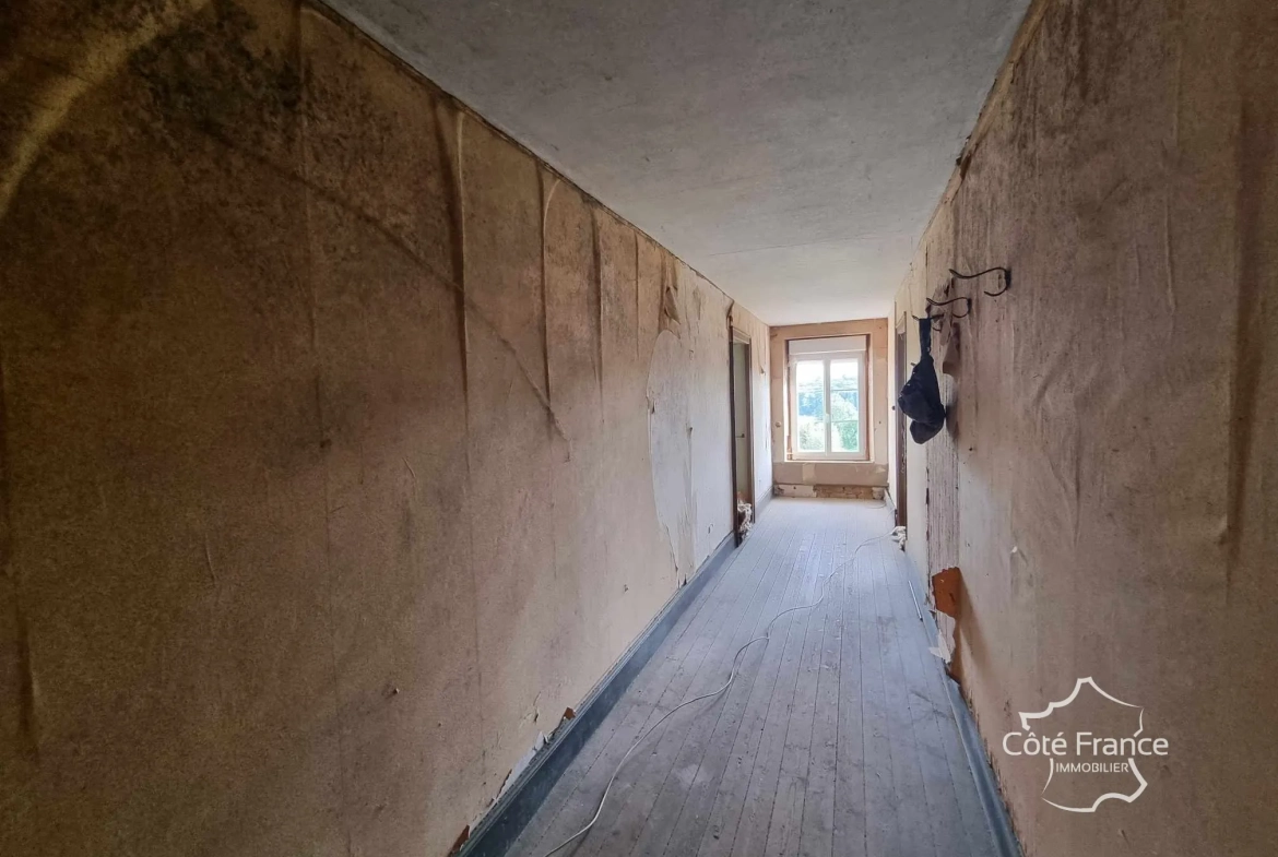 Maison ancienne à vendre dans les Ardennes avec potentiel de rénovation 