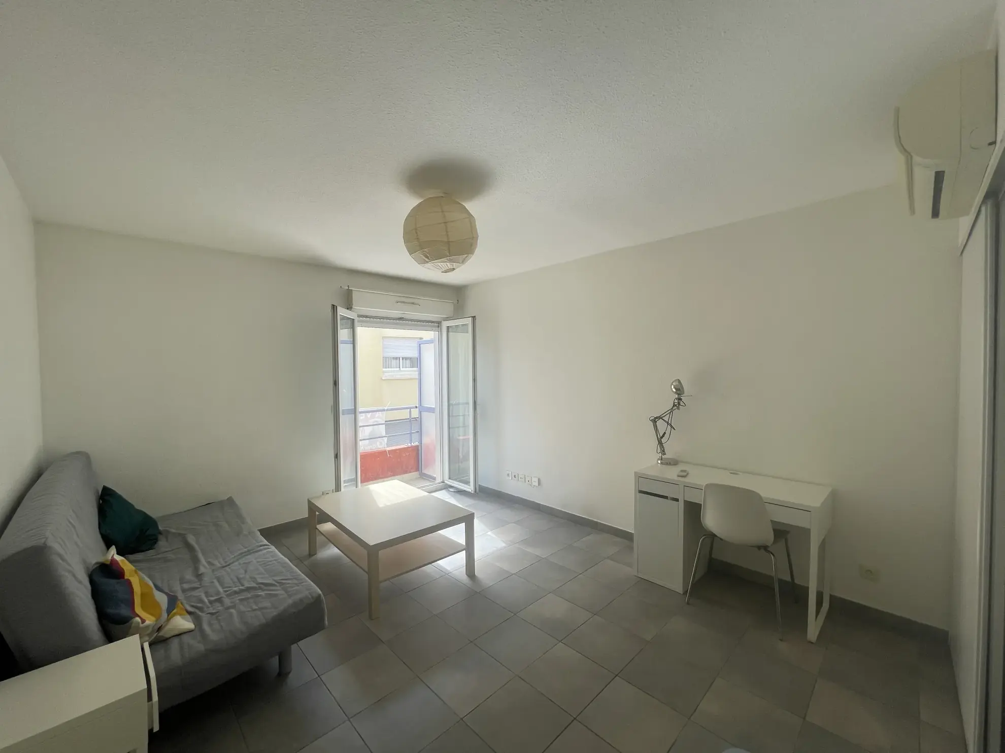 Studio de 25m² à Toulon avec parking, proche Clinique St Michel 